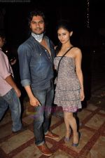 Gaurav Chopra, Mouni Roy at producer Sunil Bohra_s party in Kino_s Cottage on 2nd Aug 2011 (11).JPG